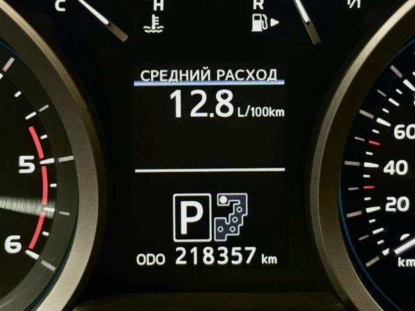 Toyota Land Cruiser 200 Series Рестайлинг 1 с пробегом 2013 года, цена 3 390 000 рублей, 218357 км, внедорожник, Автокод Объявления