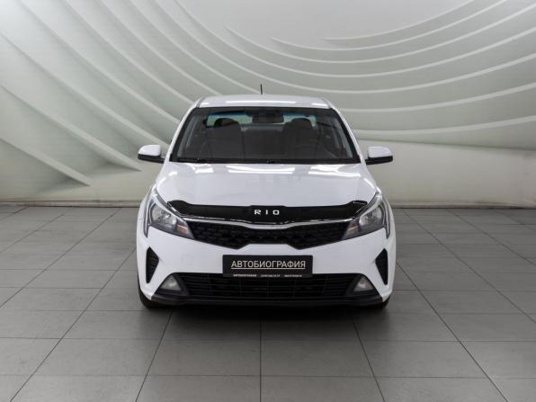 Kia Rio IV Рестайлинг с пробегом 2021 года, цена 1 198 000 рублей, 75024 км, седан, Автокод Объявления