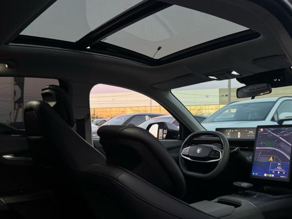 Changan Lamore с пробегом 2023 года, цена 2 150 000 рублей, 21251 км, седан, Автокод Объявления