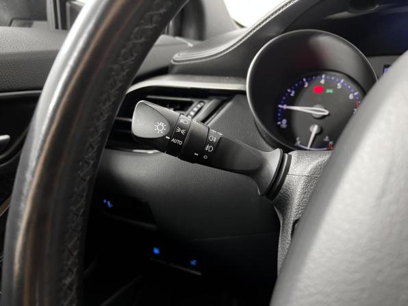 Toyota C-HR I с пробегом 2019 года, цена 2 289 900 рублей, 86653 км, внедорожник, Автокод Объявления