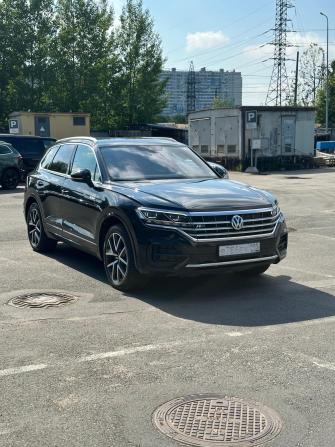 Volkswagen Touareg III с пробегом 2018 года, цена 3 849 000 рублей, 231600 км, внедорожник, Автокод Объявления