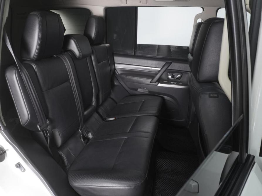 Mitsubishi Pajero IV Рестайлинг 1 Ростов-на-Дону  - изображение 7
