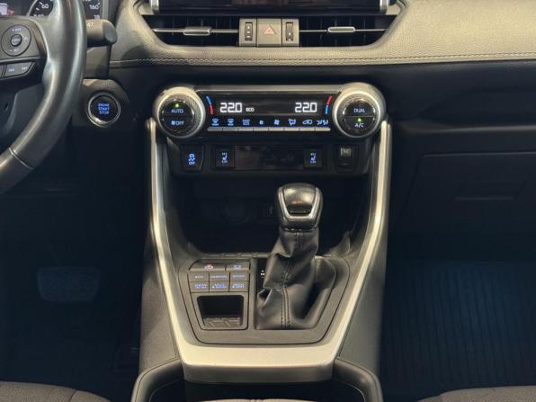 Toyota RAV4 V (XA50) с пробегом 2021 года, цена 3 750 000 рублей, 10800 км, внедорожник, Автокод Объявления