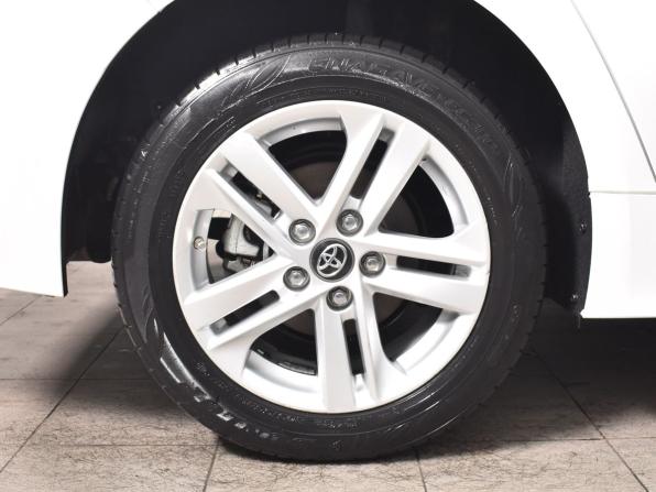 Toyota Levin XII (E210) с пробегом 2022 года, цена 1 764 995 рублей, 62383 км, седан, Автокод Объявления