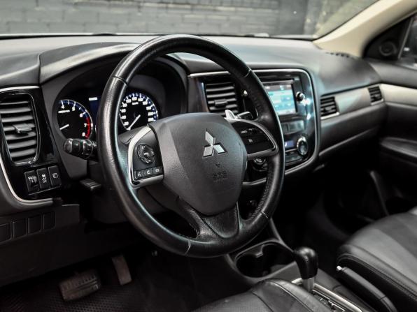 Mitsubishi Outlander III с пробегом 2012 года, цена 1 520 000 рублей, 126315 км, внедорожник, Автокод Объявления