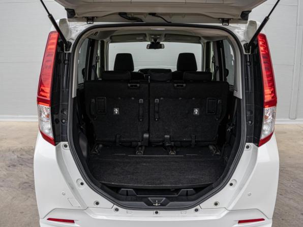 Subaru Justy V с пробегом 2018 года, цена 795 000 рублей, 189431 км, микровэн, Автокод Объявления
