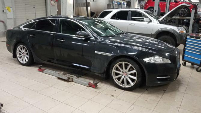 Jaguar XJ IV (X351) с пробегом 2014 года, цена 1 648 000 рублей, 121939 км, седан, Автокод Объявления