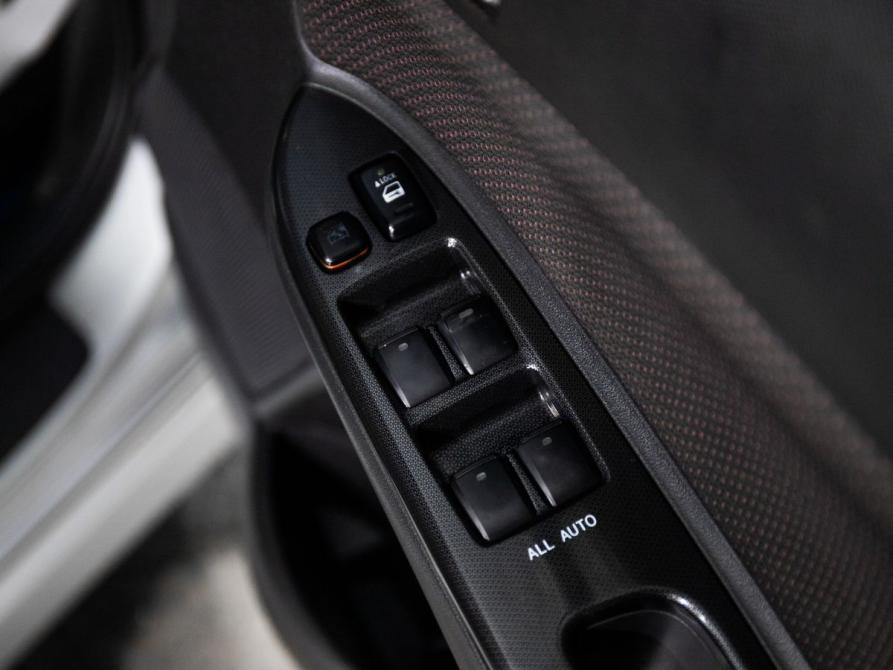 Toyota Wish I Рестайлинг Иркутск  - изображение 16