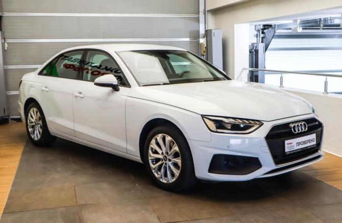 Audi A4 V (B9) Рестайлинг с пробегом 2021 года, цена 2 725 000 рублей, 44807 км, седан, Автокод Объявления