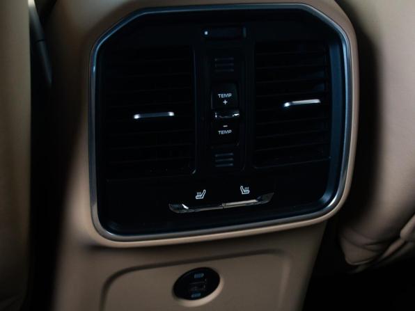 Porsche Macan I с пробегом 2017 года, цена 3 300 000 рублей, 114119 км, внедорожник, Автокод Объявления
