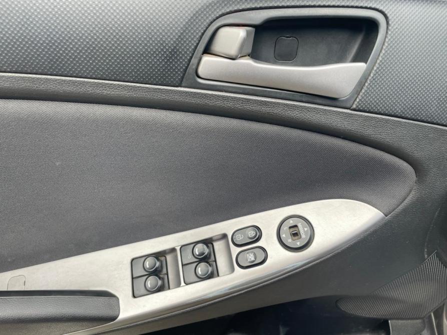Hyundai Solaris I Рестайлинг Череповец  - изображение 12