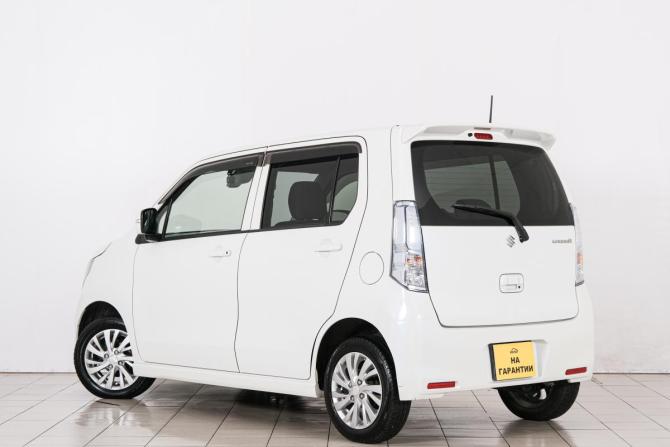 Suzuki Wagon R V Рестайлинг с пробегом 2016 года, цена 639 000 рублей, 141000 км, хэтчбек, Автокод Объявления