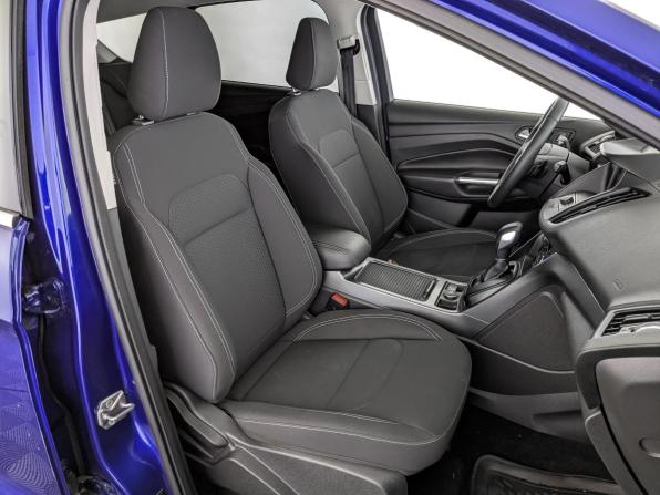 Ford Kuga II Рестайлинг с пробегом 2018 года, цена 1 410 000 рублей, 180670 км, внедорожник, Автокод Объявления