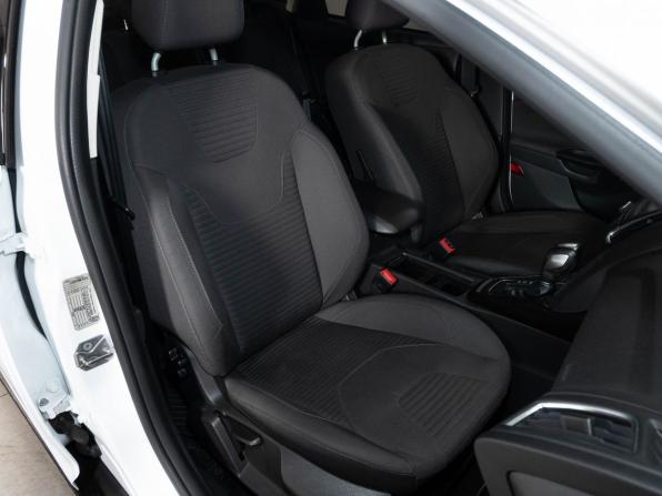 Ford Focus III Рестайлинг с пробегом 2018 года, цена 1 400 000 рублей, 155000 км, седан, Автокод Объявления