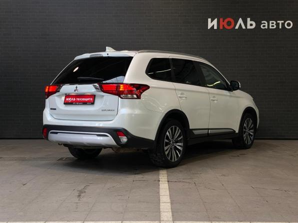 Mitsubishi Outlander III Рестайлинг 3 с пробегом 2019 года, цена 2 220 000 рублей, 175133 км, внедорожник, Автокод Объявления