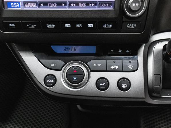 Honda Stream II Рестайлинг с пробегом 2009 года, цена 1 150 000 рублей, 160698 км, минивэн, Автокод Объявления