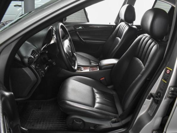 Mercedes-Benz C-Класс II (W203) Рестайлинг с пробегом 2006 года, цена 698 000 рублей, 292243 км, седан, Автокод Объявления
