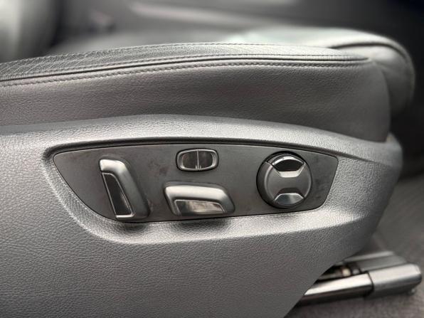 Volkswagen Touareg II с пробегом 2011 года, цена 1 345 000 рублей, 541000 км, внедорожник, Автокод Объявления
