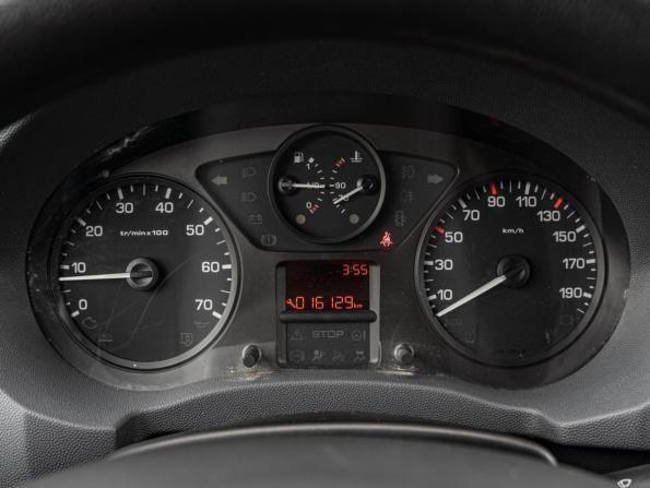 Peugeot Expert II Рестайлинг с пробегом 2014 года, цена 2 319 000 рублей, 16129 км, минивэн, Автокод Объявления