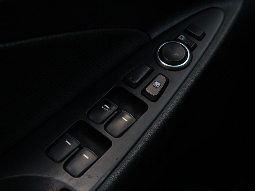 Hyundai Sonata VI (YF) Москва  - изображение 17