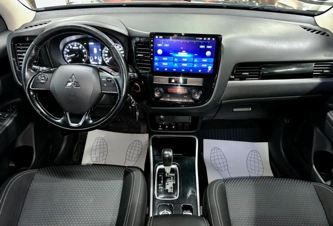 Mitsubishi Outlander III Рестайлинг 3 с пробегом 2019 года, цена 2 200 000 рублей, 145250 км, внедорожник, Автокод Объявления