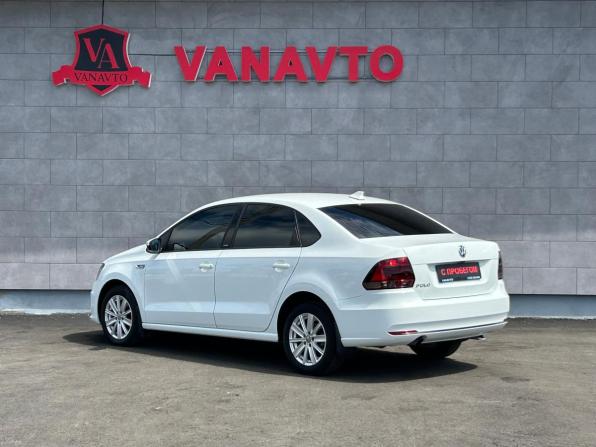 Volkswagen Polo V Рестайлинг с пробегом 2016 года, цена 1 130 000 рублей, 101621 км, седан, Автокод Объявления