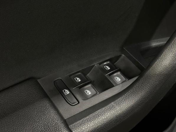 Skoda Octavia III (A7) Рестайлинг с пробегом 2019 года, цена 1 899 000 рублей, 144348 км, лифтбек, Автокод Объявления