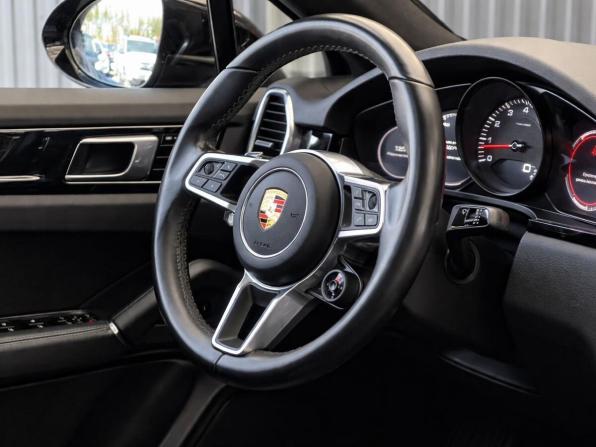 Porsche Cayenne III с пробегом 2019 года, цена 6 977 000 рублей, 120949 км, внедорожник, Автокод Объявления
