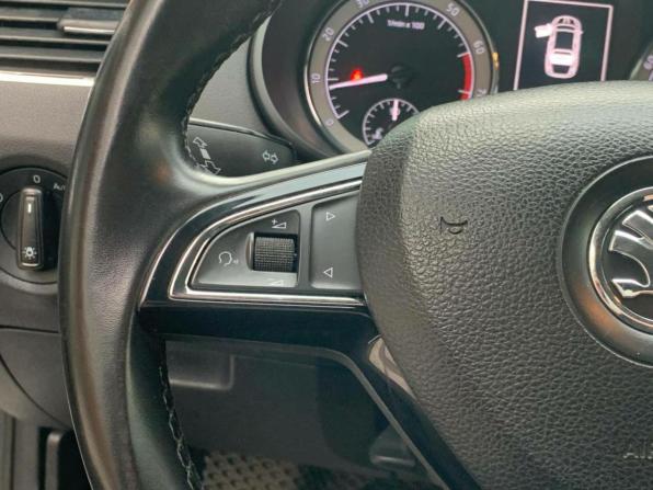 Skoda Octavia III (A7) Рестайлинг с пробегом 2017 года, цена 1 550 000 рублей, 228432 км, лифтбек, Автокод Объявления