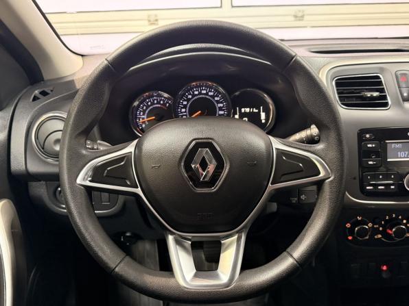 Renault Sandero II Рестайлинг с пробегом 2021 года, цена 1 245 000 рублей, 97636 км, хэтчбек, Автокод Объявления