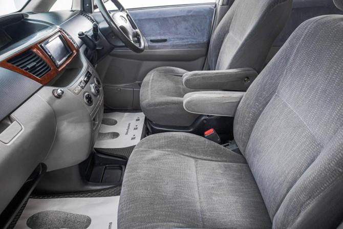 Toyota Noah I (R60) с пробегом 2000 года, цена 1 049 000 рублей, 328000 км, минивэн, Автокод Объявления