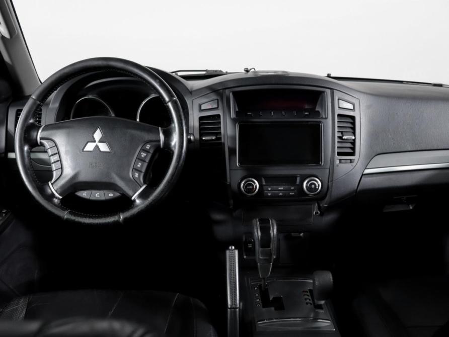 Mitsubishi Pajero IV Рестайлинг 1 Москва  - изображение 11