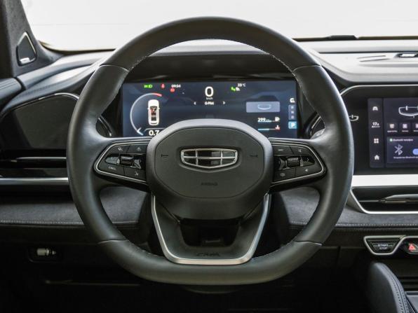 Geely Monjaro I с пробегом 2024 года, цена 4 098 000 рублей, 13055 км, внедорожник, Автокод Объявления