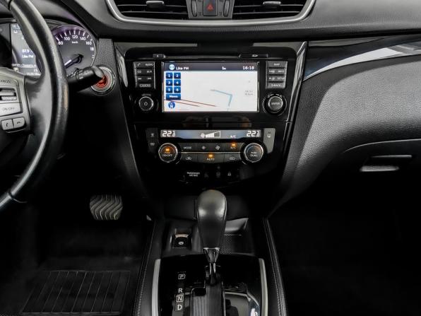 Nissan Qashqai II с пробегом 2017 года, цена 1 750 000 рублей, 102817 км, внедорожник, Автокод Объявления