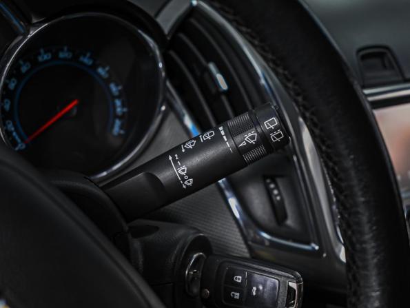 Chevrolet Cruze I Рестайлинг с пробегом 2014 года, цена 924 000 рублей, 215966 км, хэтчбек, Автокод Объявления