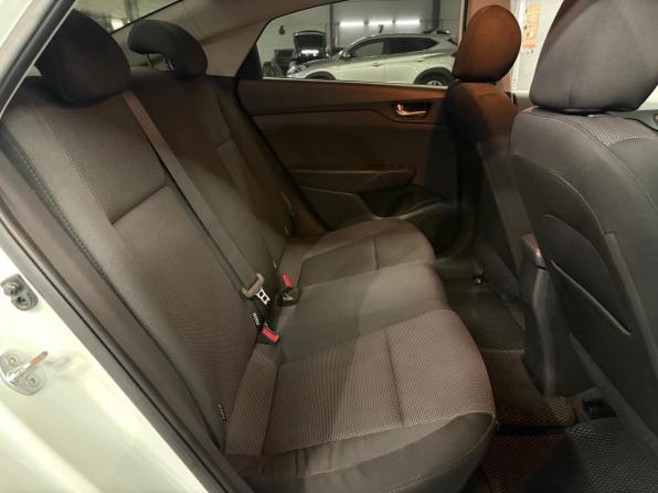 Hyundai Solaris II с пробегом 2018 года, цена 1 397 000 рублей, 125173 км, седан, Автокод Объявления