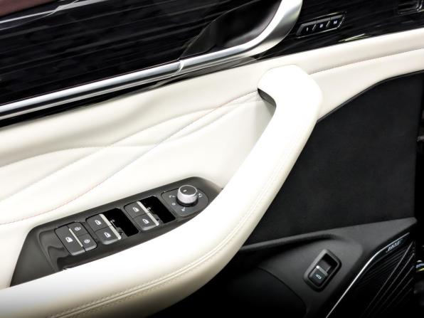 Geely Monjaro I с пробегом 2023 года, цена 2 735 000 рублей, 89462 км, внедорожник, Автокод Объявления
