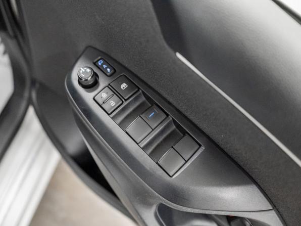 Toyota Yaris IV с пробегом 2021 года, цена 1 197 000 рублей, 113025 км, хэтчбек, Автокод Объявления