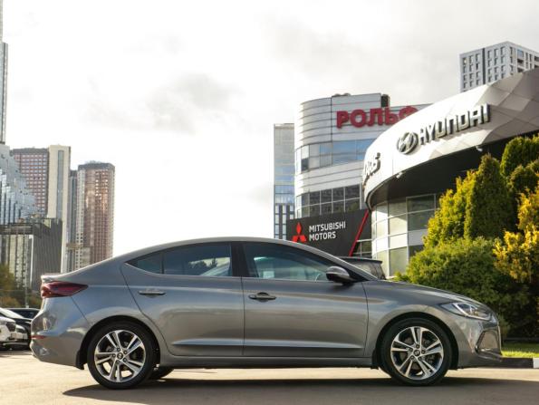 Hyundai Elantra VI (AD) с пробегом 2016 года, цена 1 568 000 рублей, 142787 км, седан, Автокод Объявления