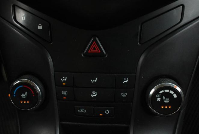 Chevrolet Cruze I с пробегом 2010 года, цена 720 000 рублей, 302450 км, седан, Автокод Объявления