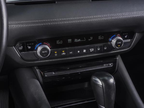 Mazda 6 III (GJ) Рестайлинг 2 с пробегом 2020 года, цена 2 370 000 рублей, 45579 км, седан, Автокод Объявления