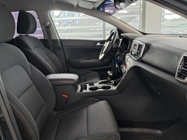 Kia Sportage IV Рестайлинг с пробегом 2021 года, цена 2 423 000 рублей, 58953 км, внедорожник, Автокод Объявления