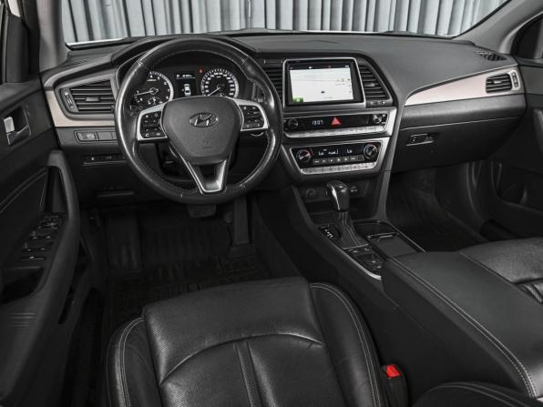 Hyundai Sonata VII (LF) Рестайлинг с пробегом 2018 года, цена 1 748 000 рублей, 88151 км, седан, Автокод Объявления