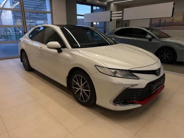 Toyota Camry VIII (XV70) Рестайлинг с пробегом 2021 года, цена 3 500 000 рублей, 91020 км, седан, Автокод Объявления