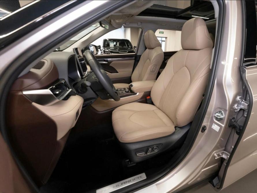 Toyota Highlander IV (XU70) Москва  - изображение 9