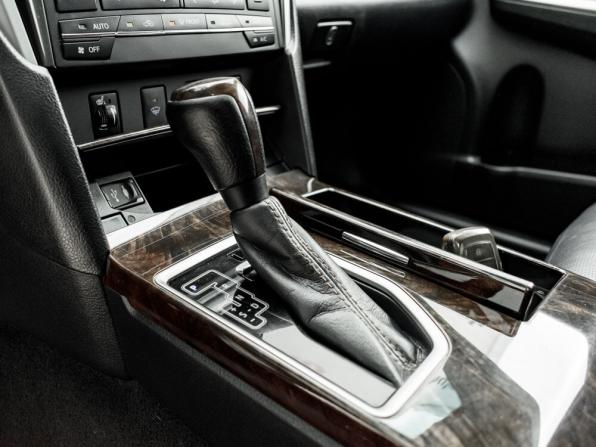 Toyota Camry VII (XV50) Рестайлинг 2 с пробегом 2017 года, цена 2 315 000 рублей, 176146 км, седан, Автокод Объявления