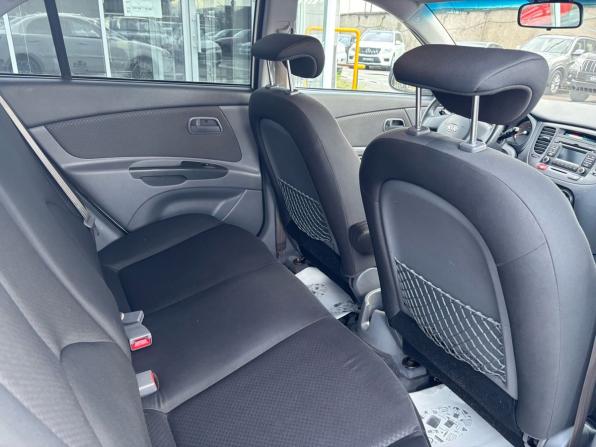 Kia Rio II Рестайлинг с пробегом 2011 года, цена 630 000 рублей, 112500 км, седан, Автокод Объявления