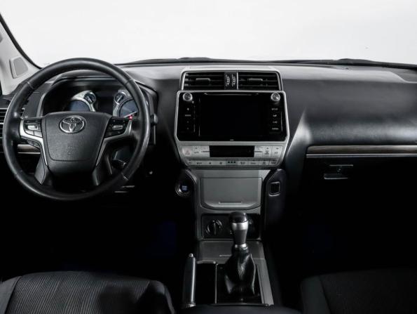 Toyota Land Cruiser Prado 150 Series Рестайлинг 2 с пробегом 2018 года, цена 4 270 000 рублей, 95605 км, внедорожник, Автокод Объявления