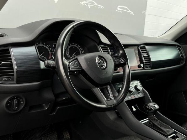 Skoda Kodiaq I с пробегом 2018 года, цена 2 038 200 рублей, 251114 км, внедорожник, Автокод Объявления