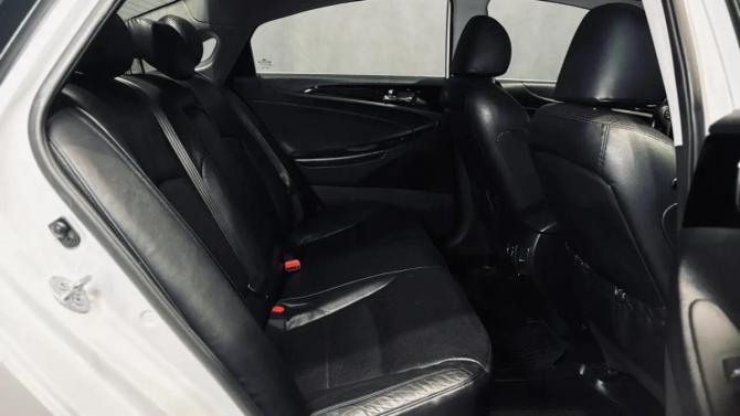 Hyundai Sonata VI (YF) с пробегом 2011 года, цена 949 000 рублей, 158000 км, седан, Автокод Объявления